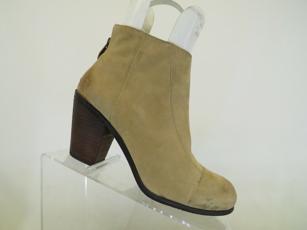 VINCE CAMUTO Womens Brown Suede Zip Ankle Fashion Boots Booties Size 7.5 M